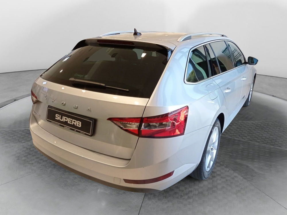 Skoda Superb Station Wagon nuova a Varese (15)