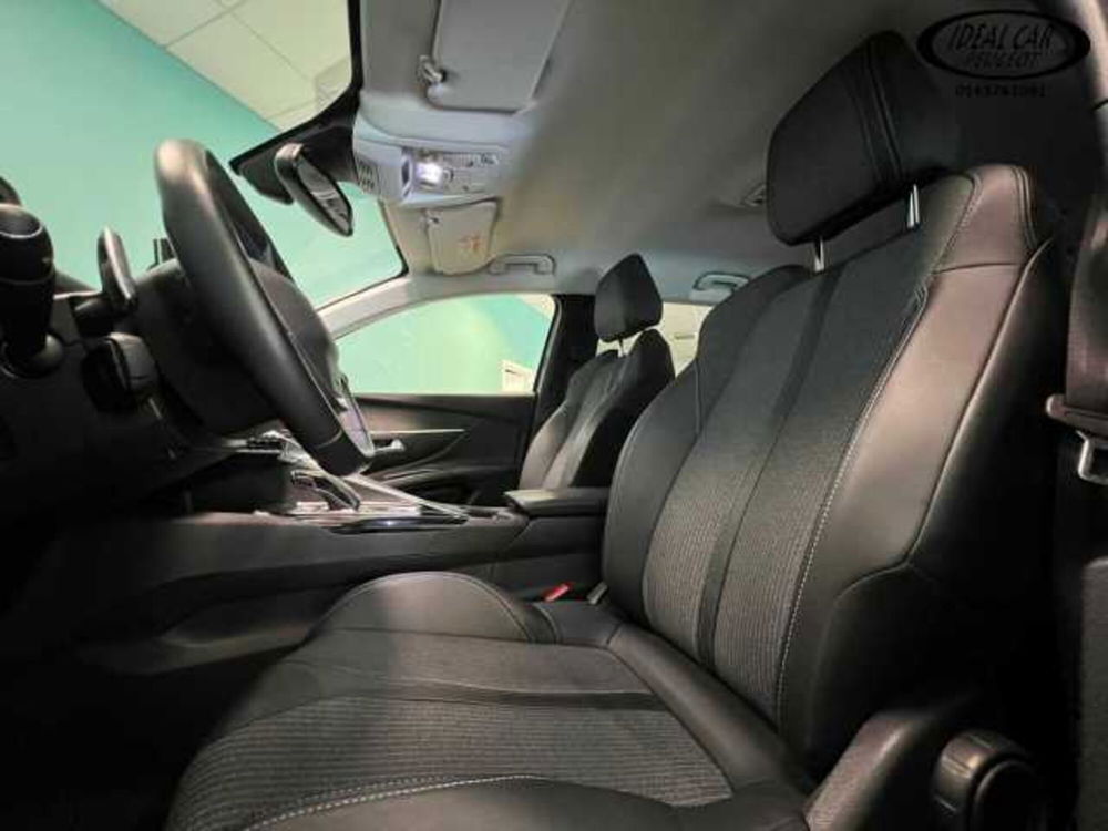 Peugeot 5008 usata a Aosta (11)