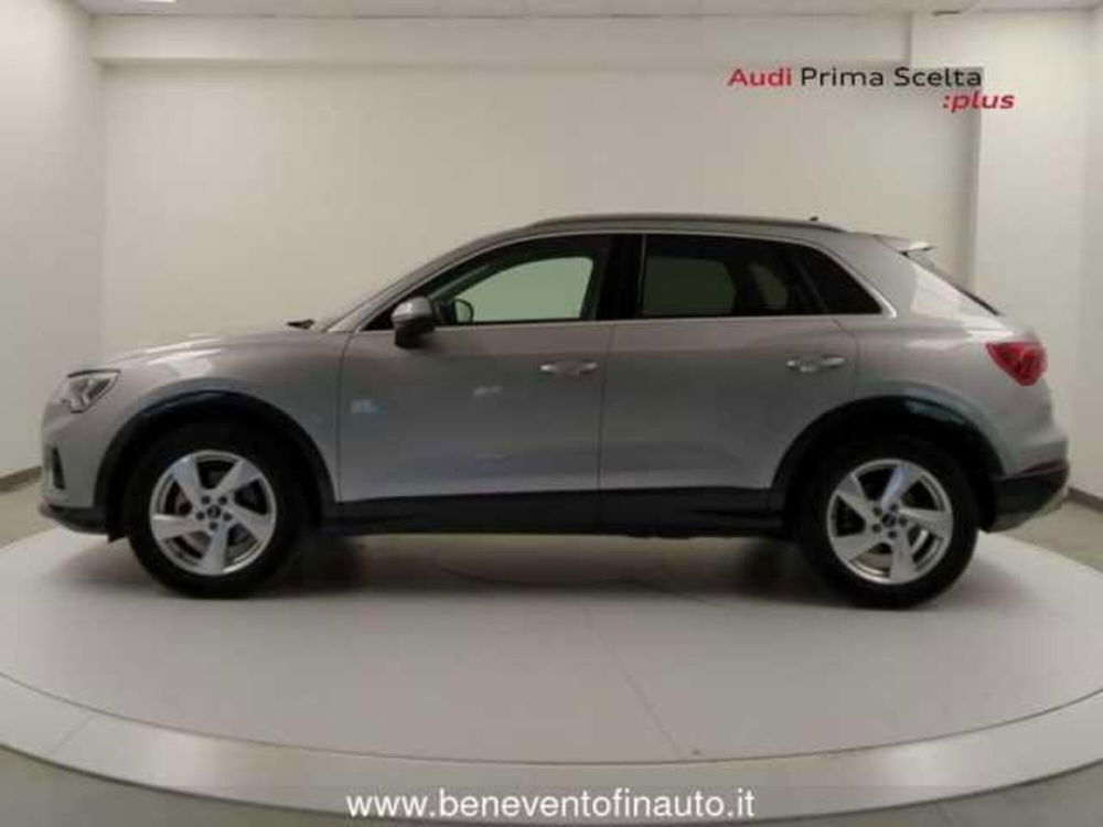 Audi Q3 35 TDI S tronic Business  del 2023 usata a Pratola Serra (4)