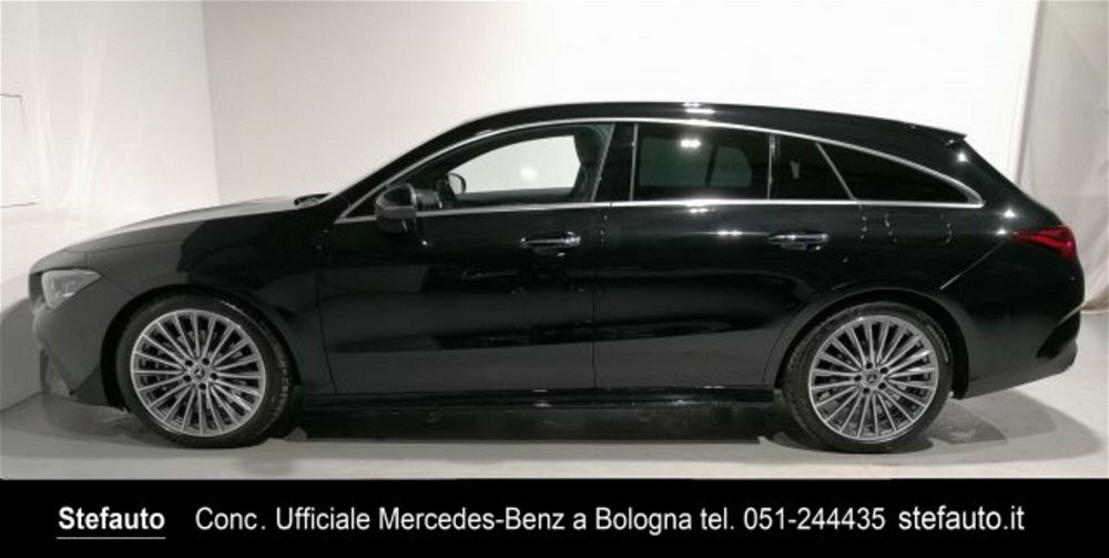 Mercedes-Benz CLA Shooting Brake 200 d Automatic Shooting Brake AMG Line Premium nuova a Castel Maggiore (3)