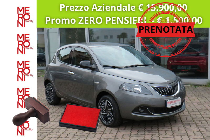 Lancia Ypsilon 1.0 FireFly 5 porte S&amp;S Hybrid Gold Plus del 2023 usata a Seregno