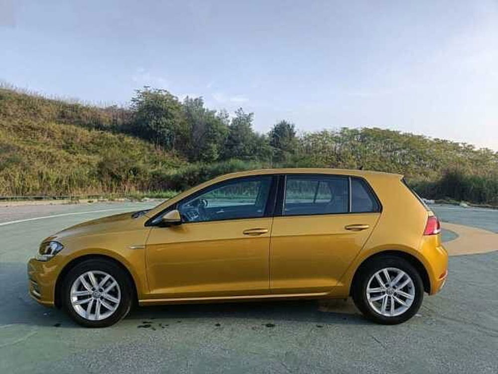 Volkswagen Golf usata a Napoli (8)