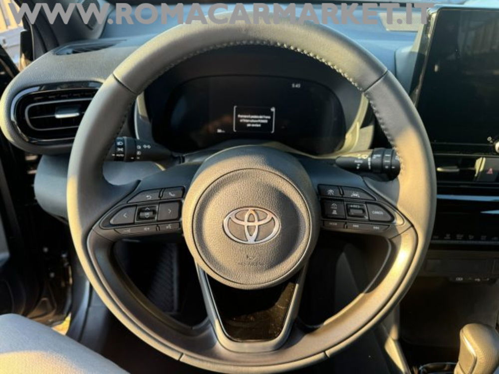 Toyota Yaris Cross nuova a Roma (12)