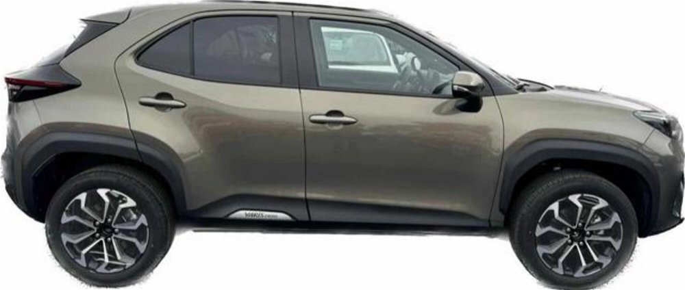 Toyota Yaris Cross 1.5 Hybrid 5p. E-CVT Trend nuova a Roma (2)