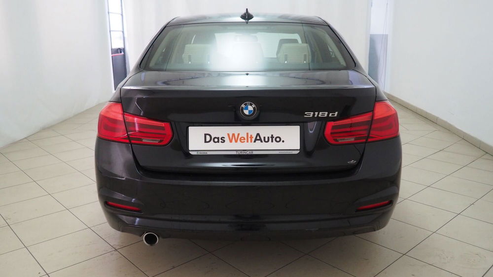 BMW Serie 3 318d Business Advantage aut.  del 2018 usata a Torino (5)