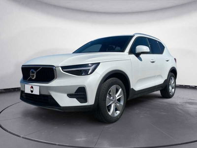 Volvo XC40 T2 Momentum Core  nuova a Pordenone