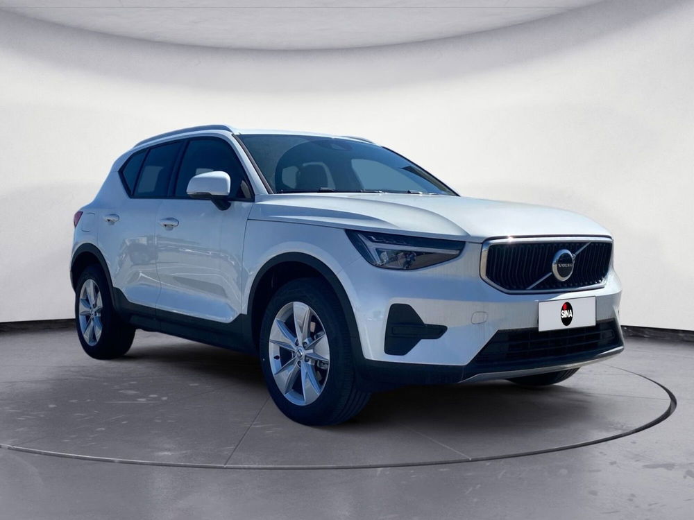 Volvo XC40 nuova a Pordenone (7)