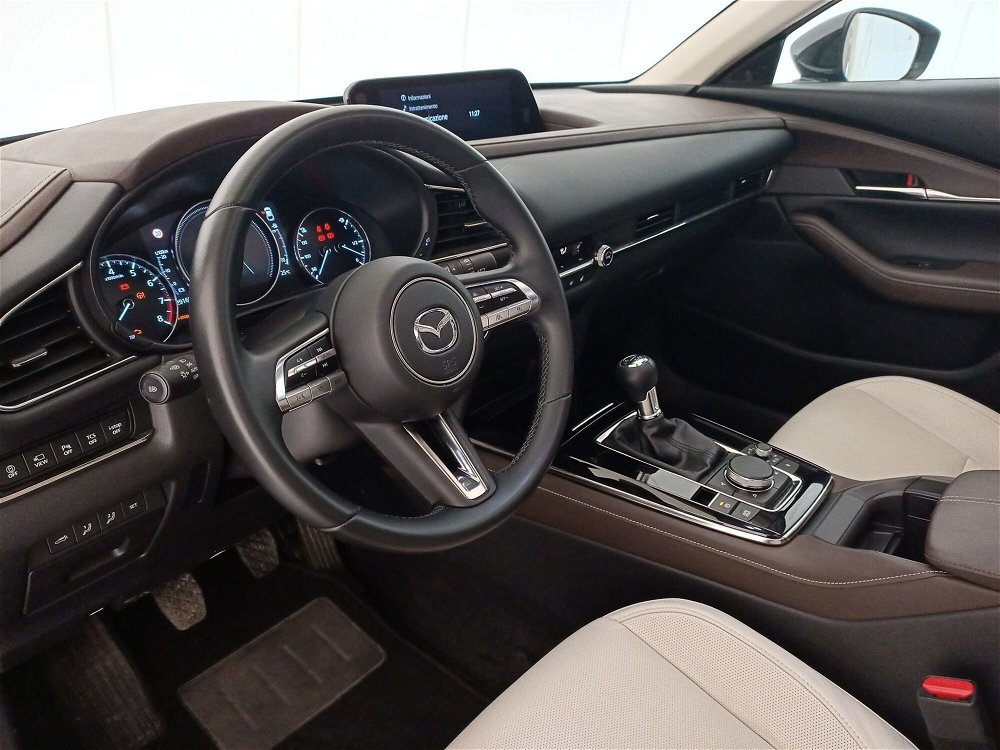 Mazda CX-30 2.0 m-hybrid Exclusive Line Comfort White Design awd 186cv 6mt del 2022 usata a Bari (5)