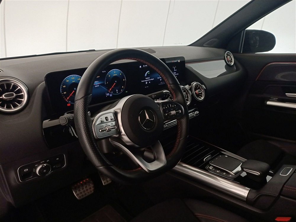 Mercedes-Benz GLA SUV 220 d Automatic 4Matic Premium del 2021 usata a Bari (5)