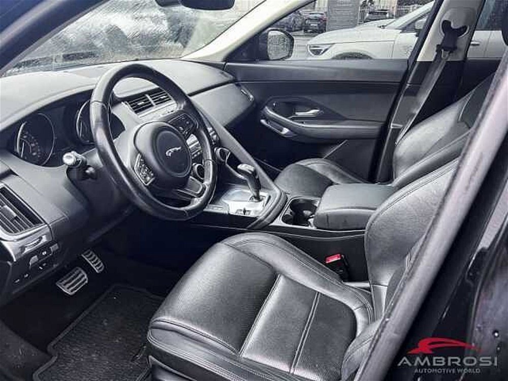 Jaguar E-Pace 2.0D 150 CV AWD  del 2018 usata a Corciano (3)