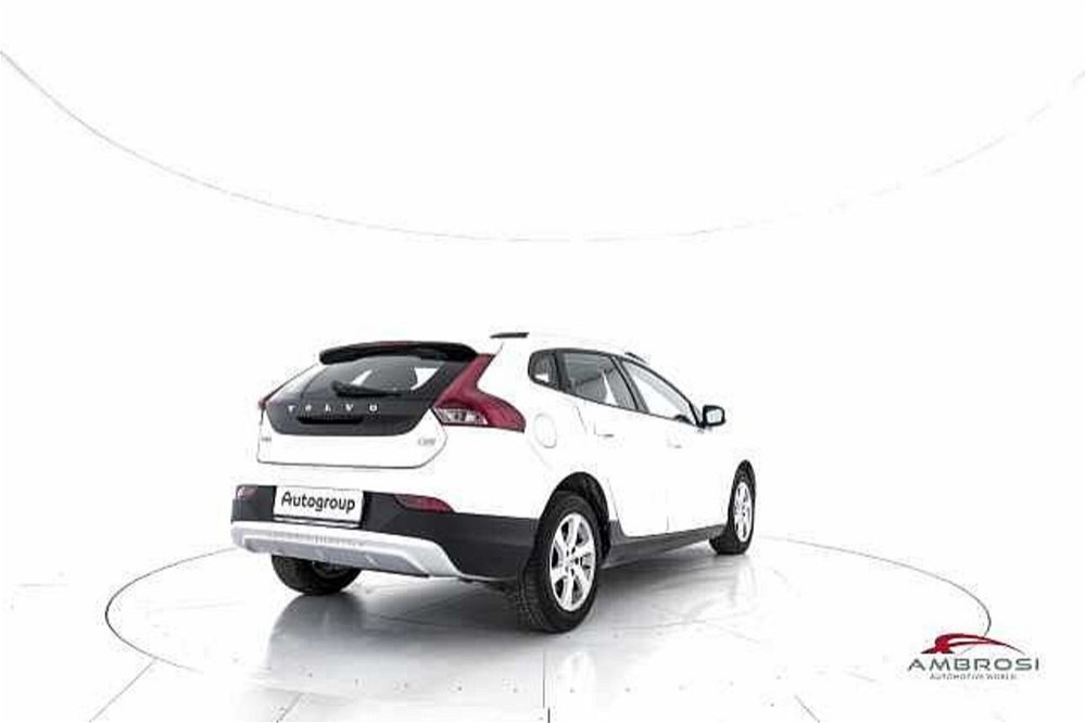 Volvo V40 Cross Country D2 1.6 Business N1  del 2015 usata a Corciano (3)