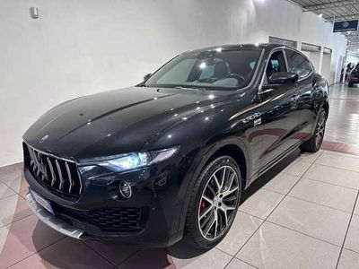 Maserati Levante Levante V6 Diesel AWD Gransport  del 2017 usata a Genova