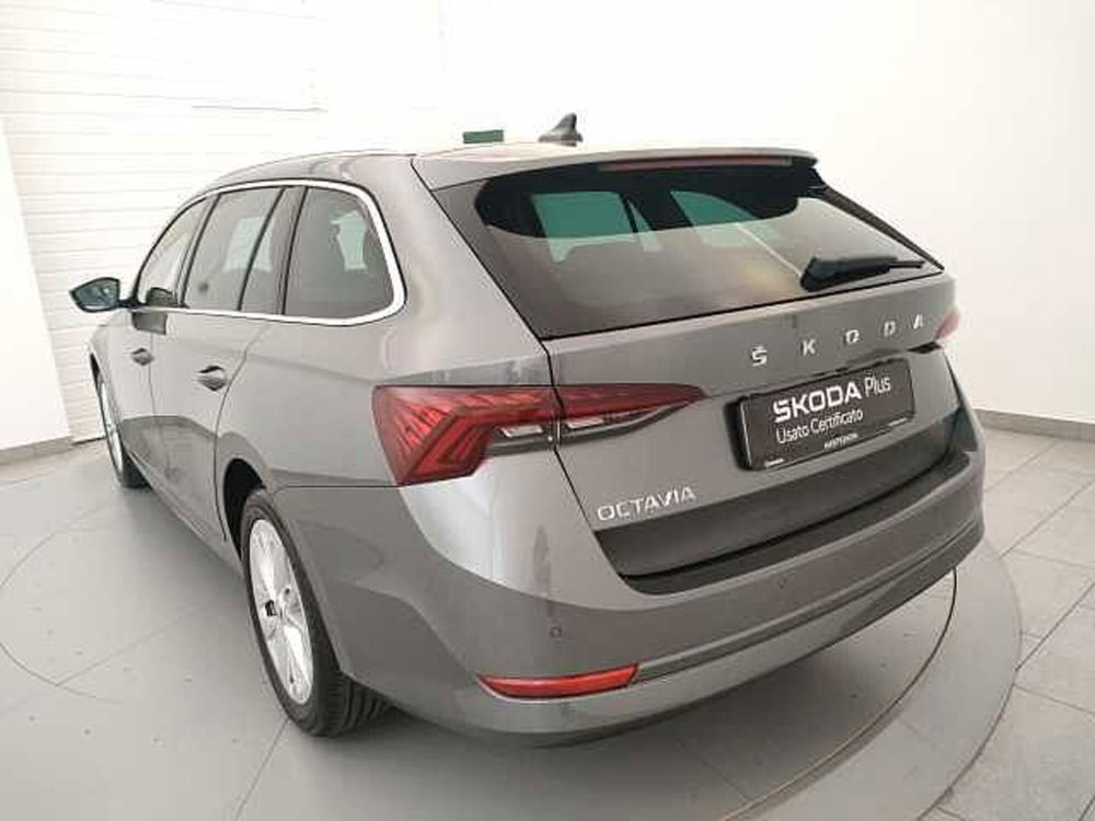 Skoda Octavia Station Wagon usata a Varese (8)