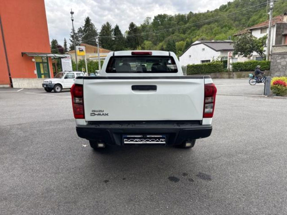 Isuzu D-Max Pick-up 2.5 TD cat Crew Cab 4WD Pick-up L  del 2017 usata a Serravalle Sesia (5)