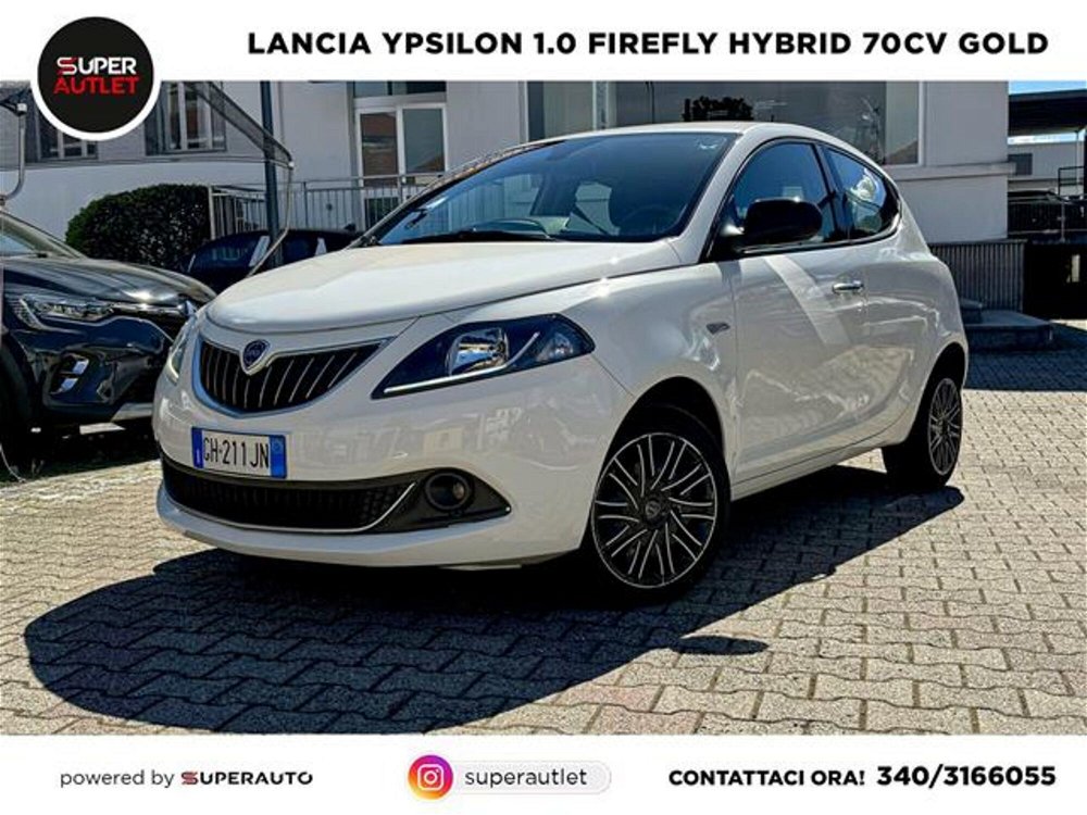 Lancia Ypsilon 1.0 FireFly 5 porte S&S Hybrid Ecochic Gold  del 2022 usata a Vigevano