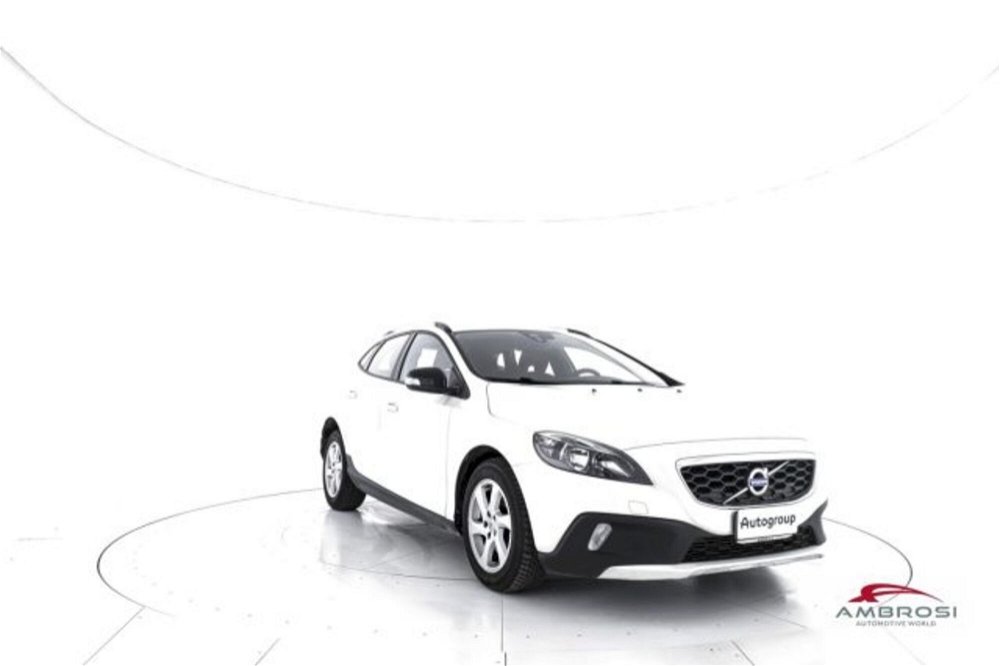 Volvo V40 Cross Country D2 1.6 Business  del 2015 usata a Corciano (2)