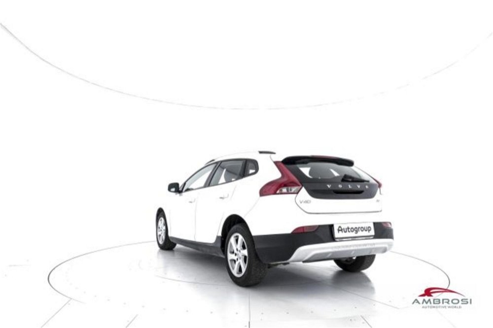 Volvo V40 Cross Country D2 1.6 Business  del 2015 usata a Corciano (4)