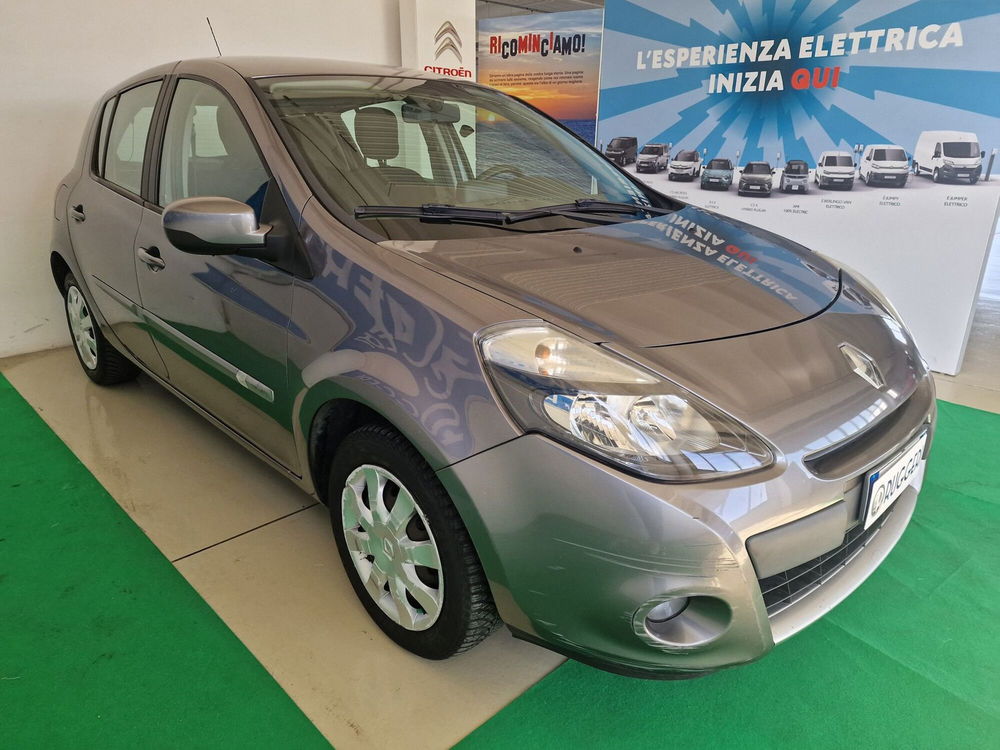 Renault Clio 1.2 16V 5 porte GPL Dynamique  del 2012 usata a Rimini (5)