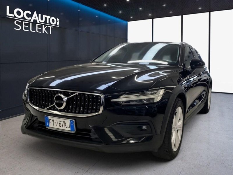 Volvo V60 D4 Geartronic Momentum  del 2019 usata a Torino