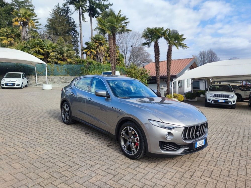 Maserati Levante usata a Como (6)