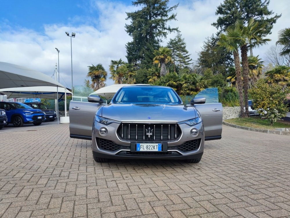 Maserati Levante usata a Como (7)