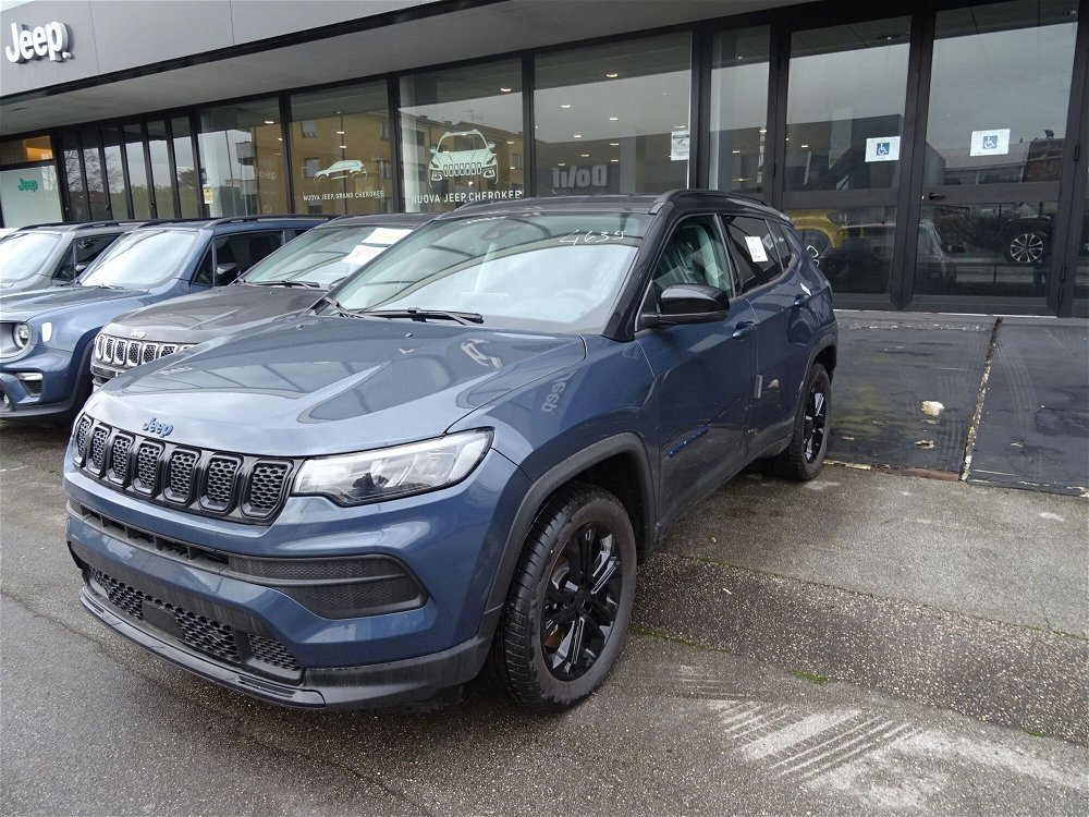 Jeep Compass 1.3 T4 190CV PHEV AT6 4xe Night Eagle  nuova a Lucca (3)