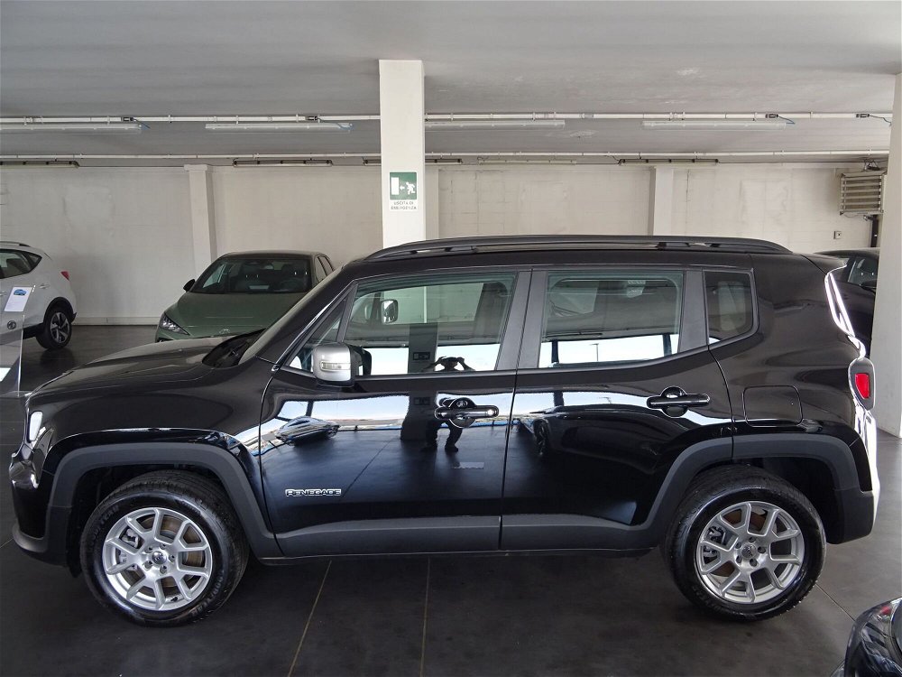 Jeep Renegade 1.3 T4 190CV PHEV 4xe AT6 Business Plus  nuova a Lucca (2)