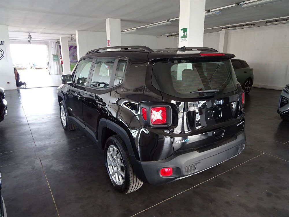 Jeep Renegade 1.3 T4 190CV PHEV 4xe AT6 Business Plus  nuova a Lucca (3)