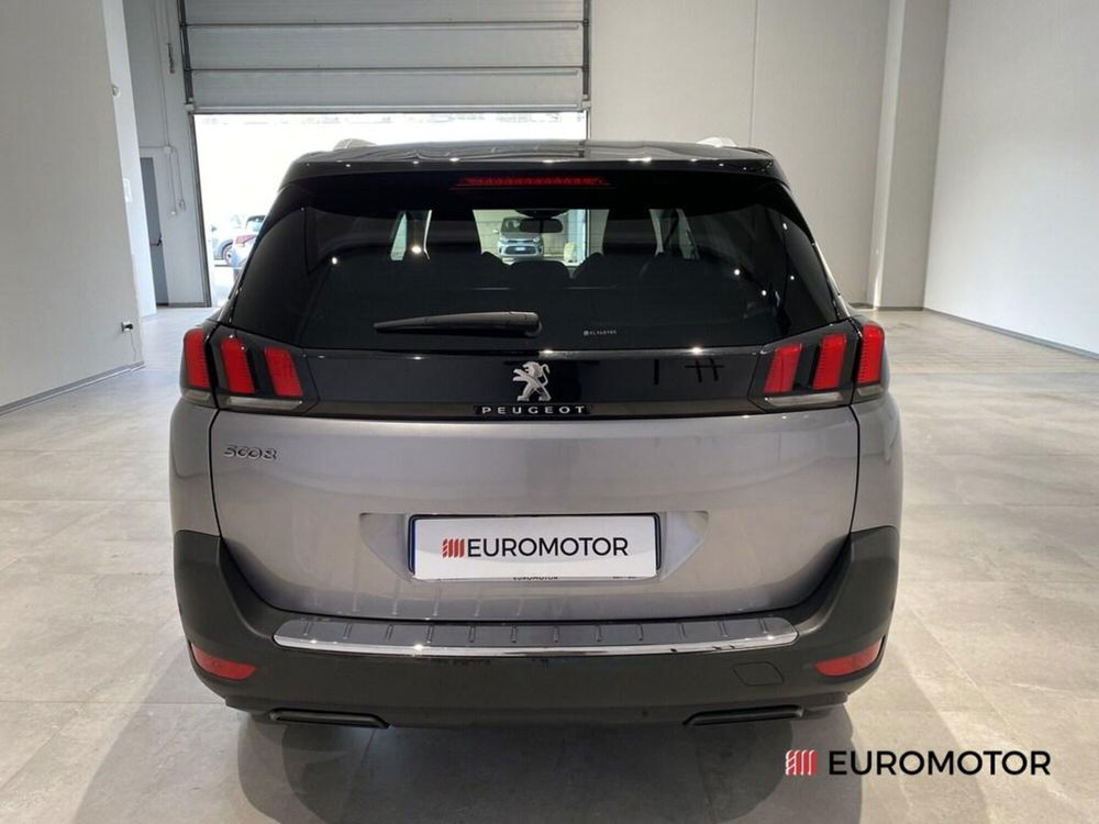 Peugeot 5008 usata a Bari (9)