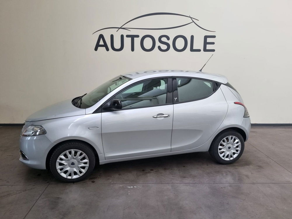 Lancia Ypsilon 1.3 MJT 16V 95 CV 5 porte S&S Silver  del 2012 usata a Dolce'