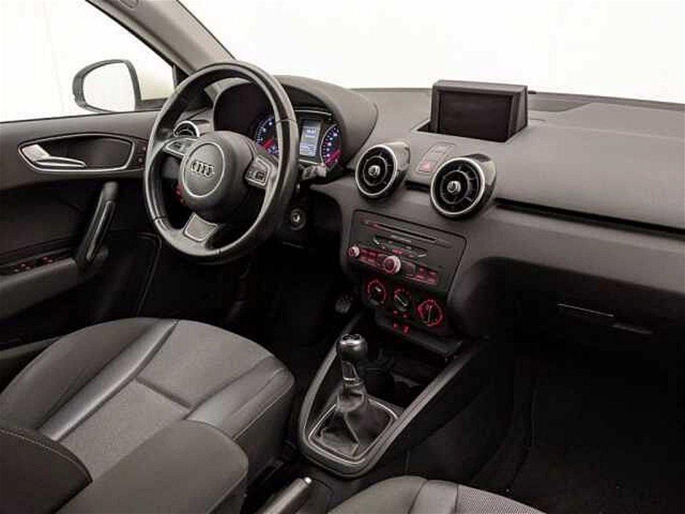 Audi A1 Sportback 1.2 TFSI Ambition del 2013 usata a Pesaro (3)