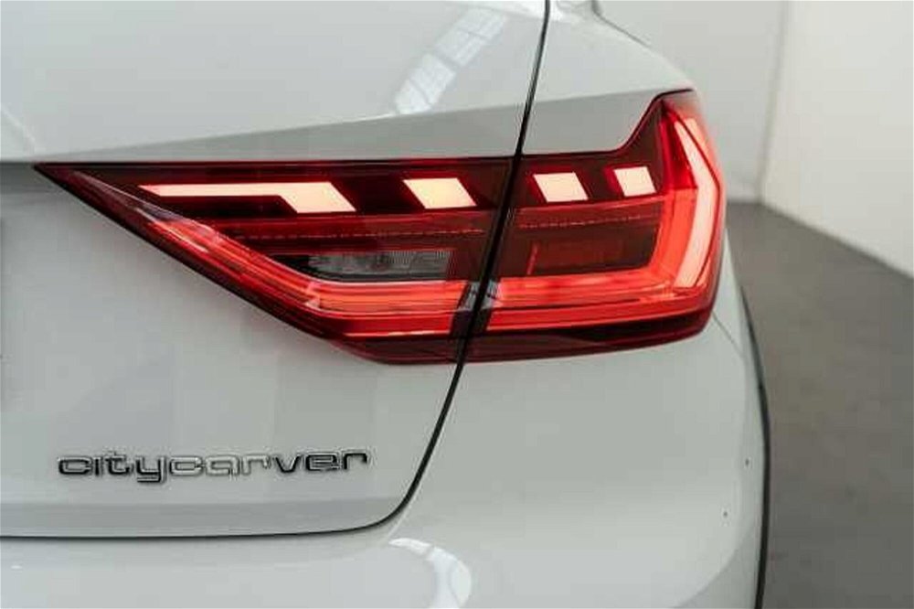 Audi A1 citycarver 30 TFSI Admired  del 2022 usata a Varese (5)