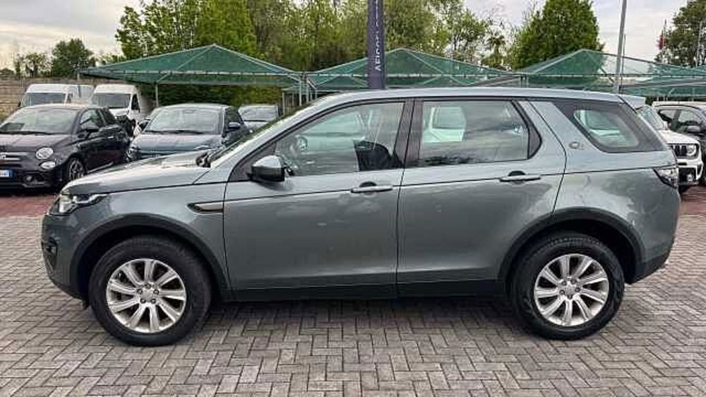 Land Rover Discovery Sport 2.2 SD4 SE del 2015 usata a Legnano (2)