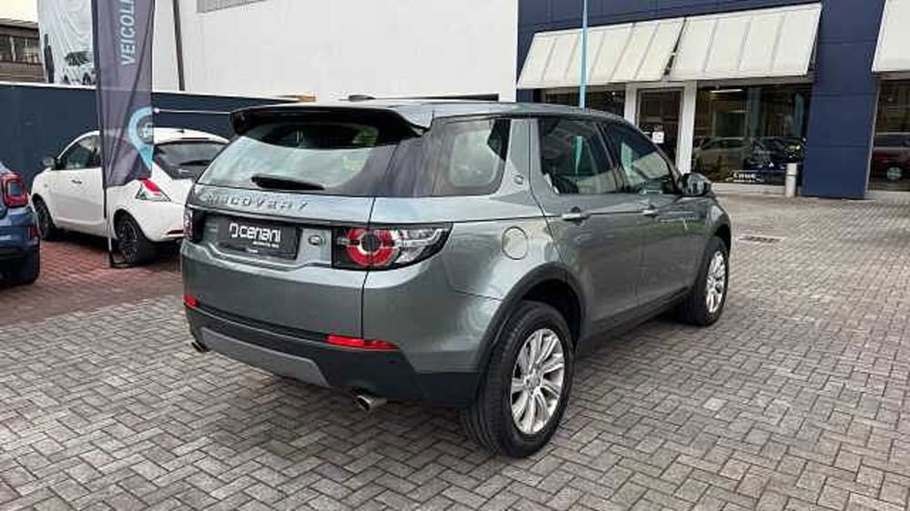 Land Rover Discovery Sport 2.2 SD4 SE del 2015 usata a Legnano (5)