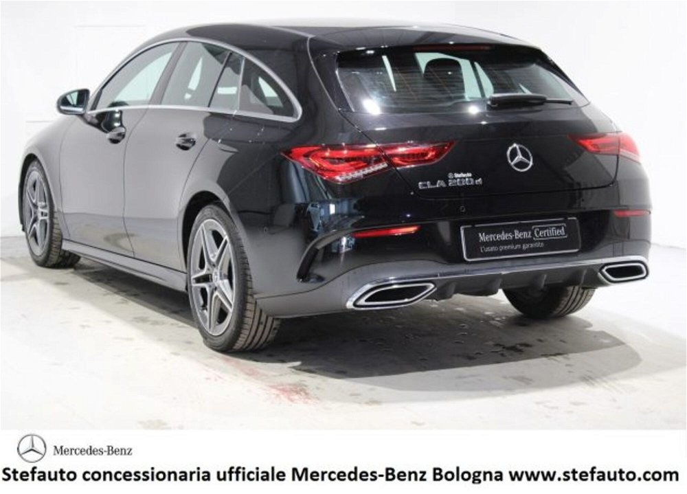 Mercedes-Benz CLA Shooting Brake Shooting Brake 200 d AMG Line Premium auto del 2020 usata a Castel Maggiore (3)