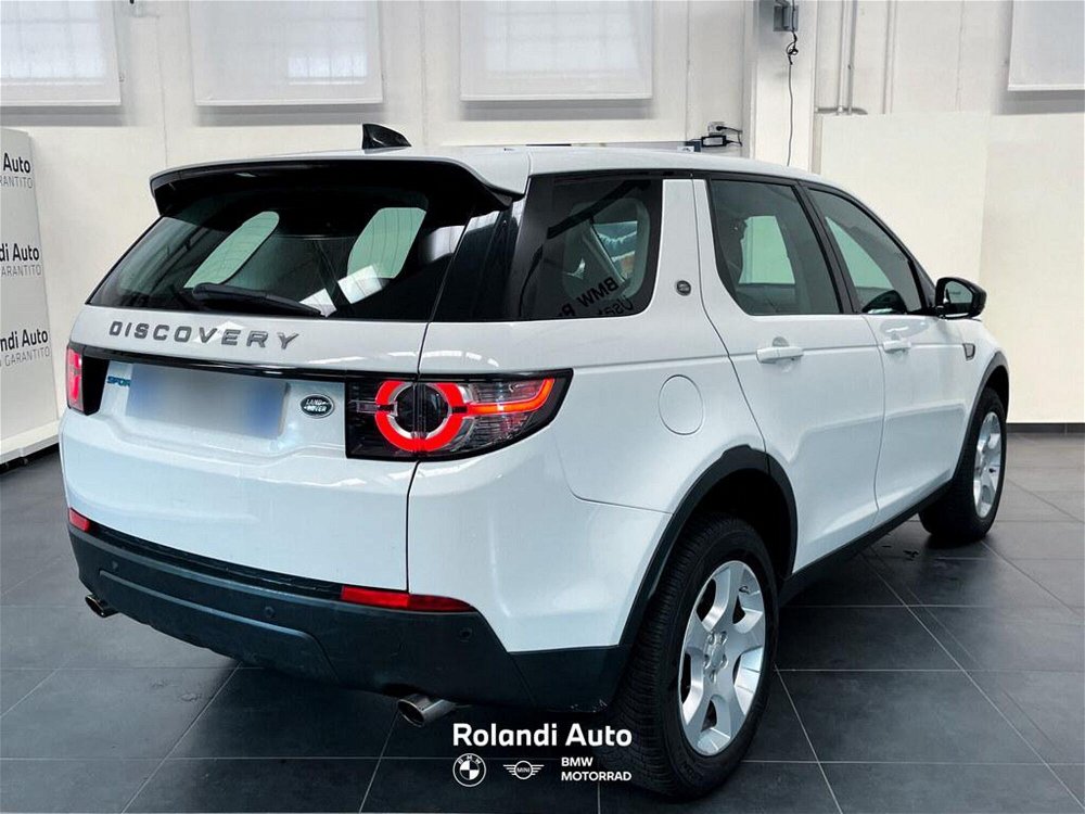 Land Rover Discovery Sport 2.0 eD4 150 CV 2WD Pure  del 2019 usata a Casale Monferrato (2)