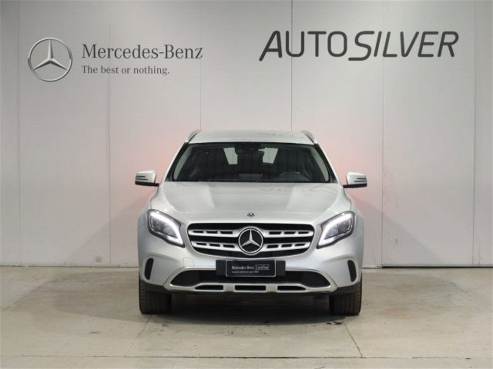 Mercedes-Benz GLA SUV 180 Sport  del 2019 usata a Verona (3)