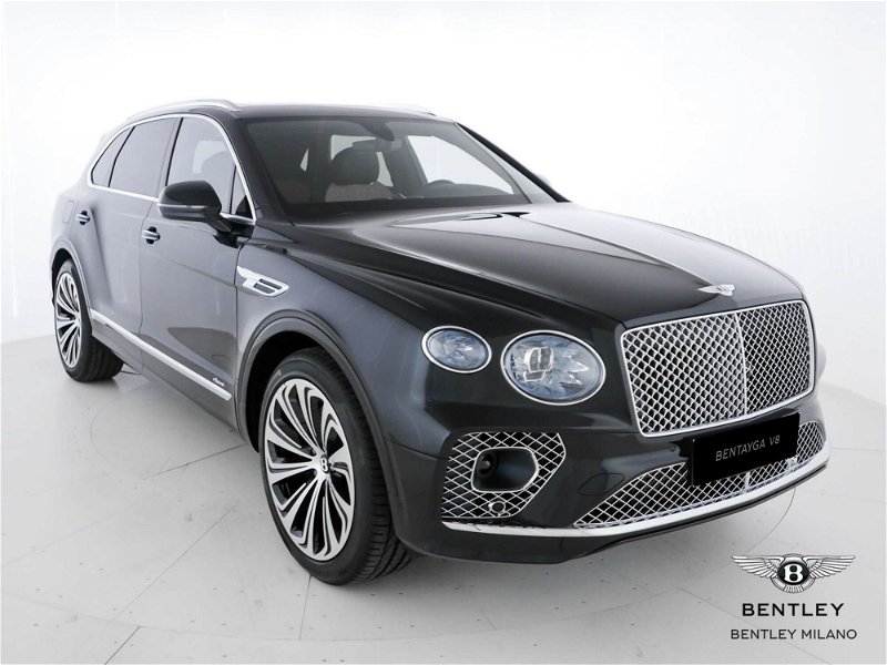 Bentley Bentayga (2015-->>) del 2023 usata a Milano