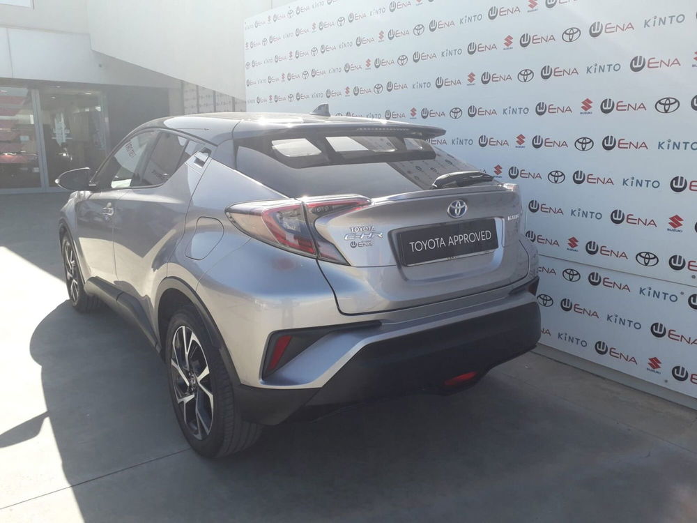 Toyota Toyota C-HR usata a Cagliari (7)