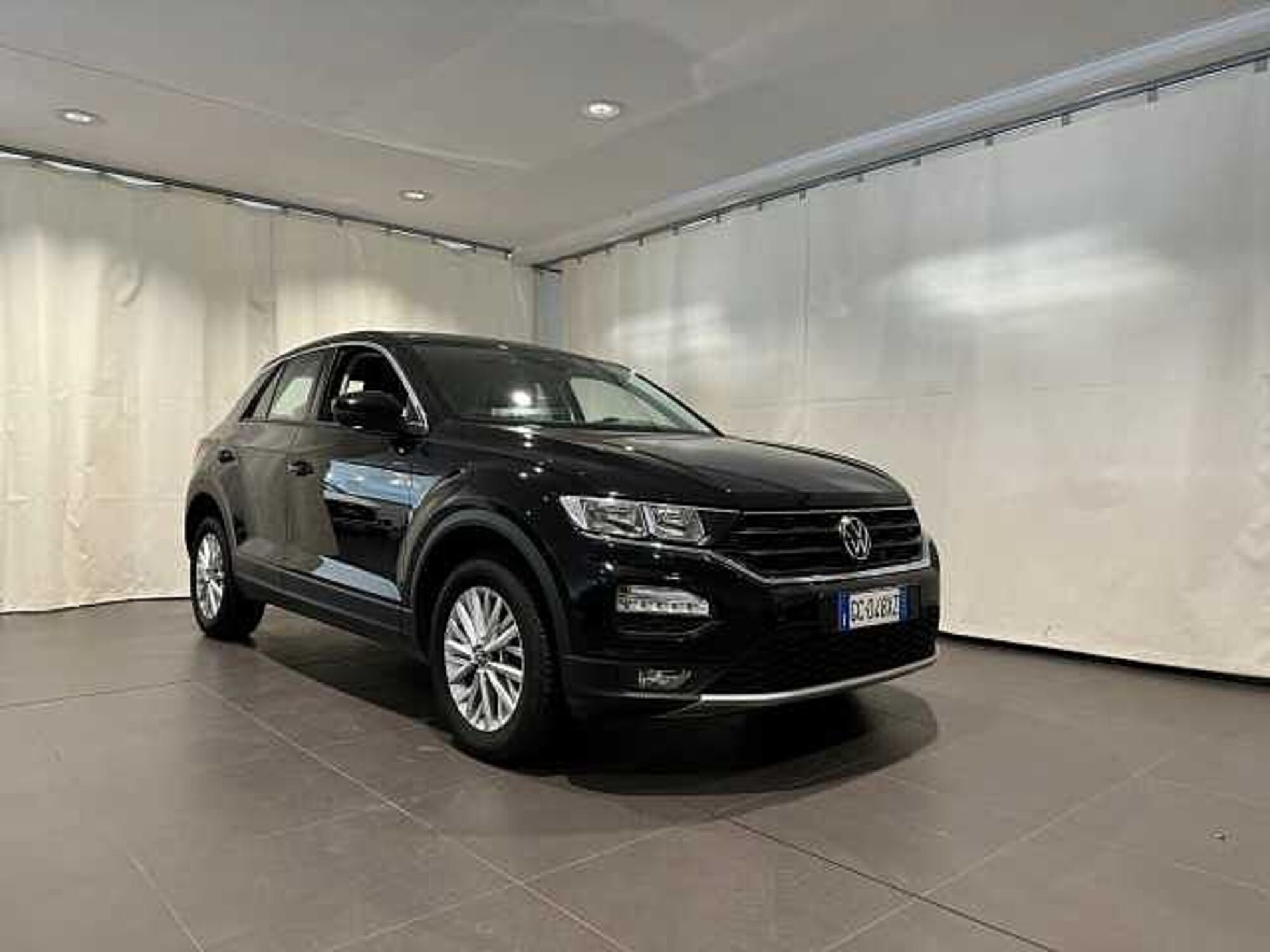 Volkswagen T-Roc 2.0 TDI SCR 150 CV DSG 4MOTION Business BlueMot. Tech. del 2020 usata a Genova