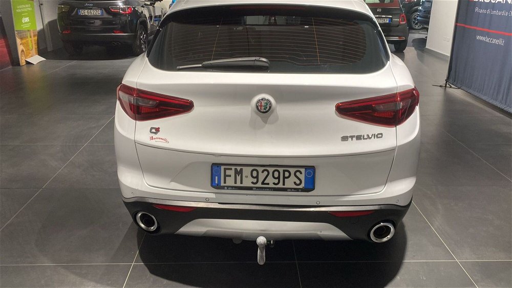 Alfa Romeo Stelvio Stelvio 2.2 Turbodiesel 210 CV AT8 Q4 Executive  del 2018 usata a Romano di Lombardia (3)