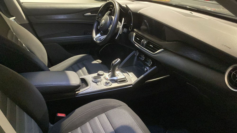 Alfa Romeo Stelvio usata a Bergamo (12)