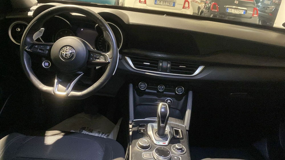 Alfa Romeo Stelvio usata a Bergamo (16)