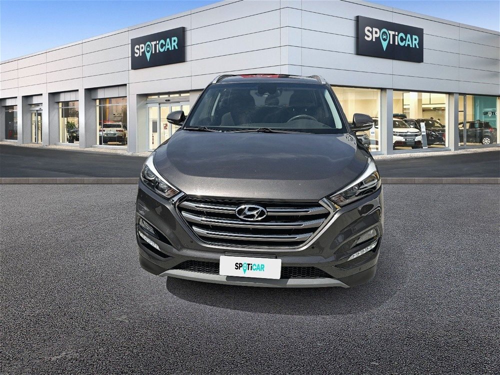 Hyundai Tucson 1.7 CRDi XPossible del 2018 usata a Teramo (2)