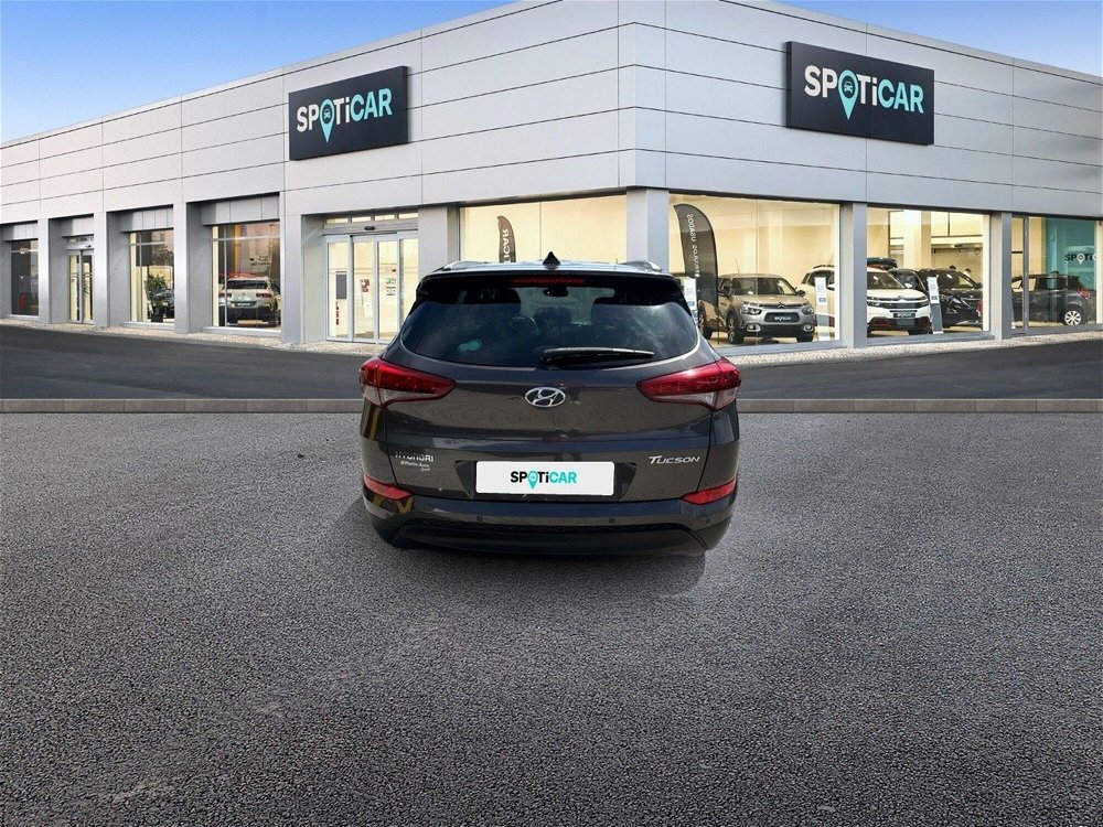 Hyundai Tucson 1.7 CRDi XPossible del 2018 usata a Teramo (5)