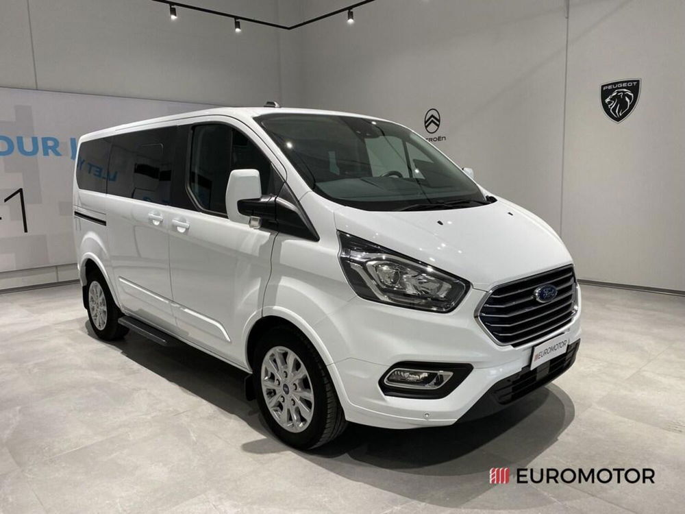 Ford Tourneo Custom 320 2.0 TDCi 130CV aut. PL Titanium  del 2022 usata a Modugno (3)