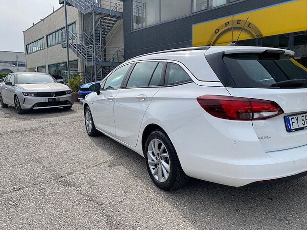 Opel Astra Station Wagon 1.6 CDTi 136CV aut. Sports Business  del 2019 usata a Fano (5)