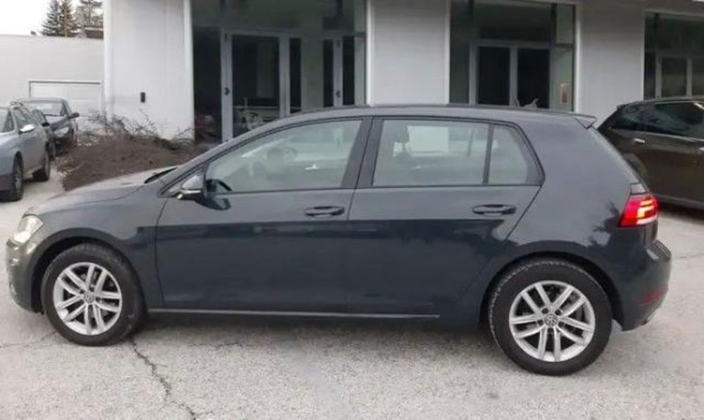 Volkswagen Golf Variant 1.6 TDI 115 CV Trendline BMT  del 2019 usata a Castellammare di Stabia (4)