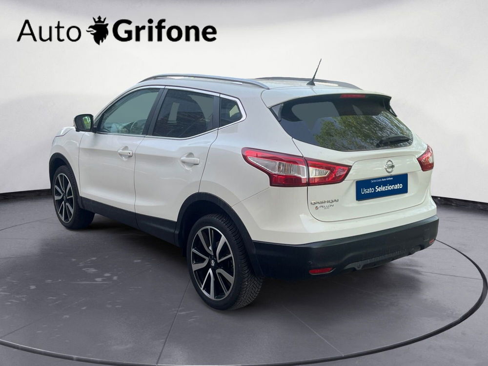 Nissan Qashqai 1.6 dCi 2WD XTronic Tekna del 2016 usata a Modena (3)