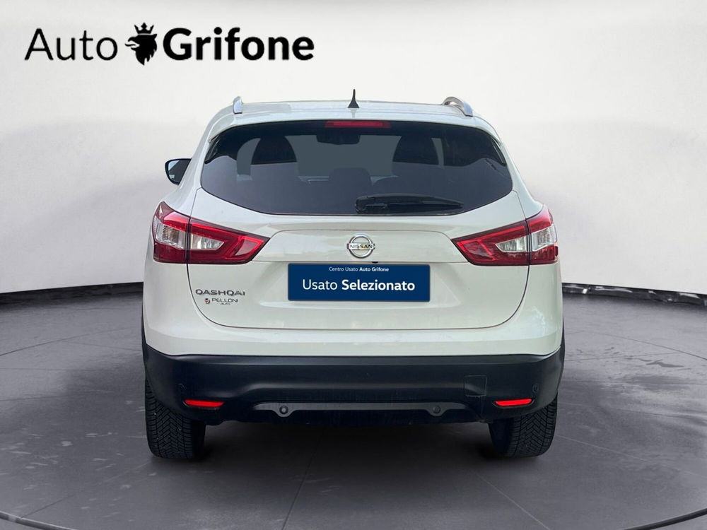 Nissan Qashqai 1.6 dCi 2WD XTronic Tekna del 2016 usata a Modena (4)